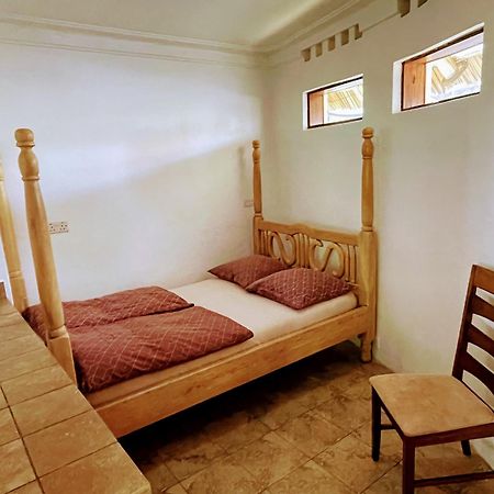Banda Lodge Masaka Экстерьер фото