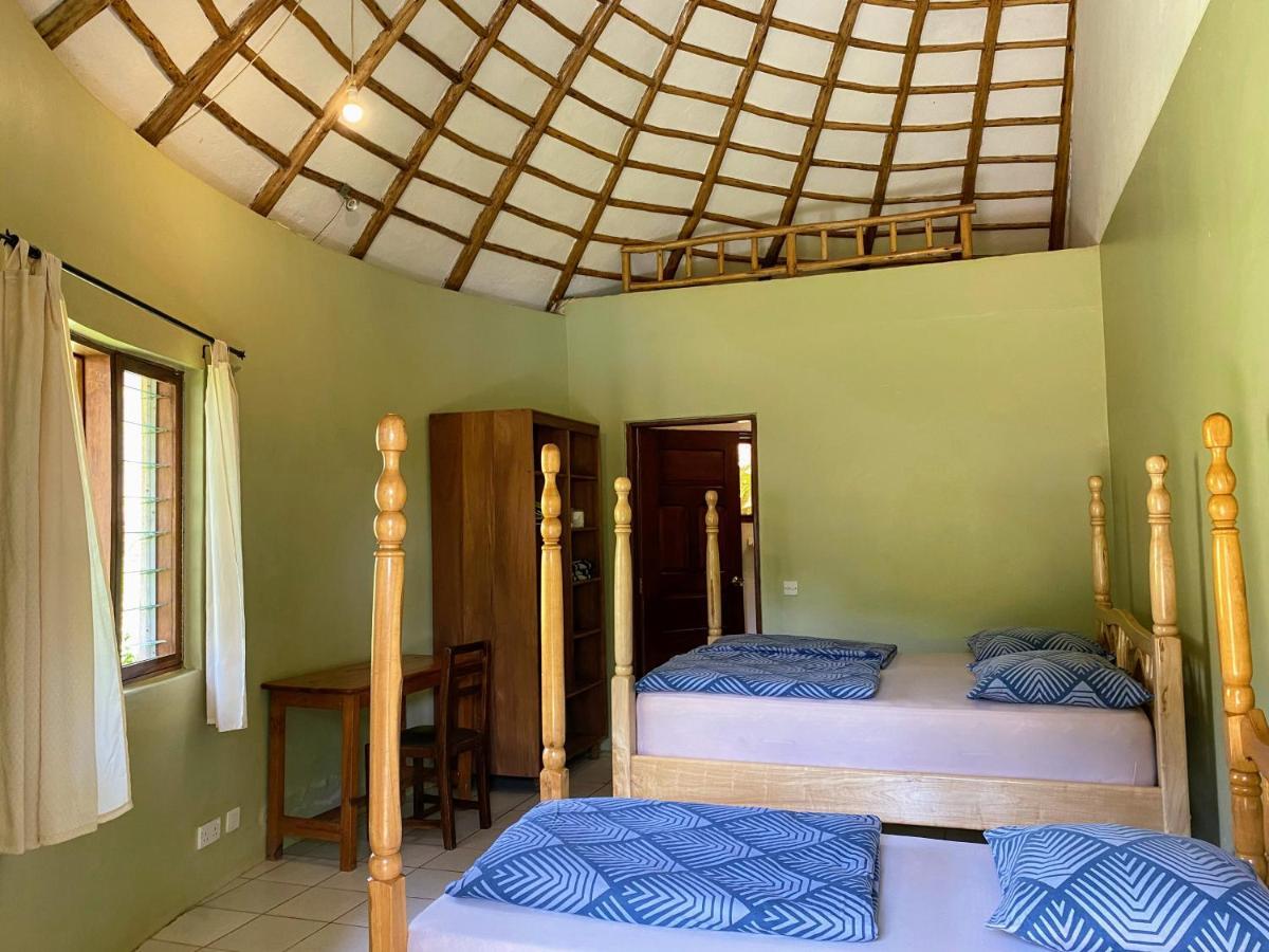 Banda Lodge Masaka Экстерьер фото