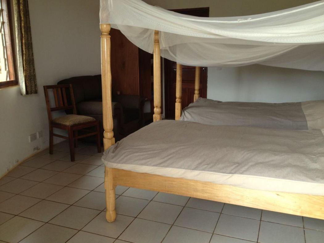 Banda Lodge Masaka Экстерьер фото