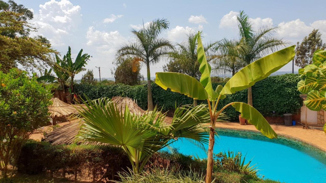 Banda Lodge Masaka Экстерьер фото