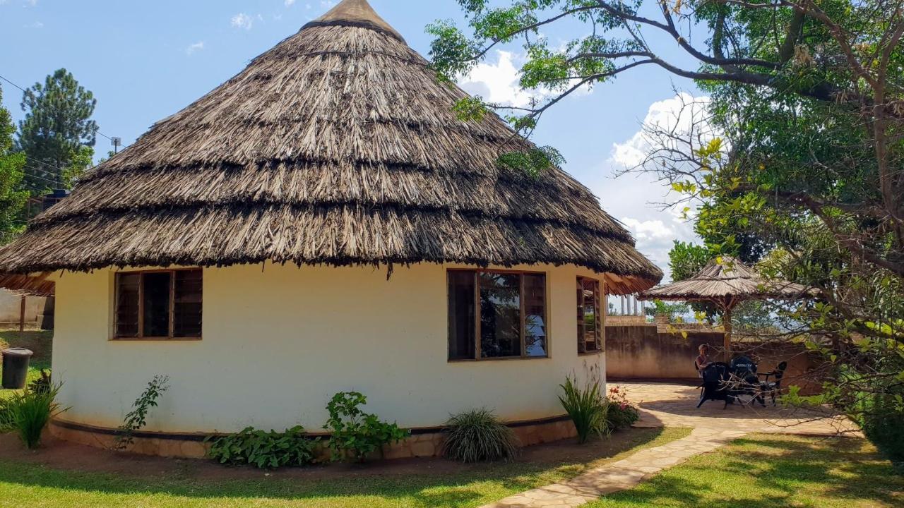 Banda Lodge Masaka Экстерьер фото