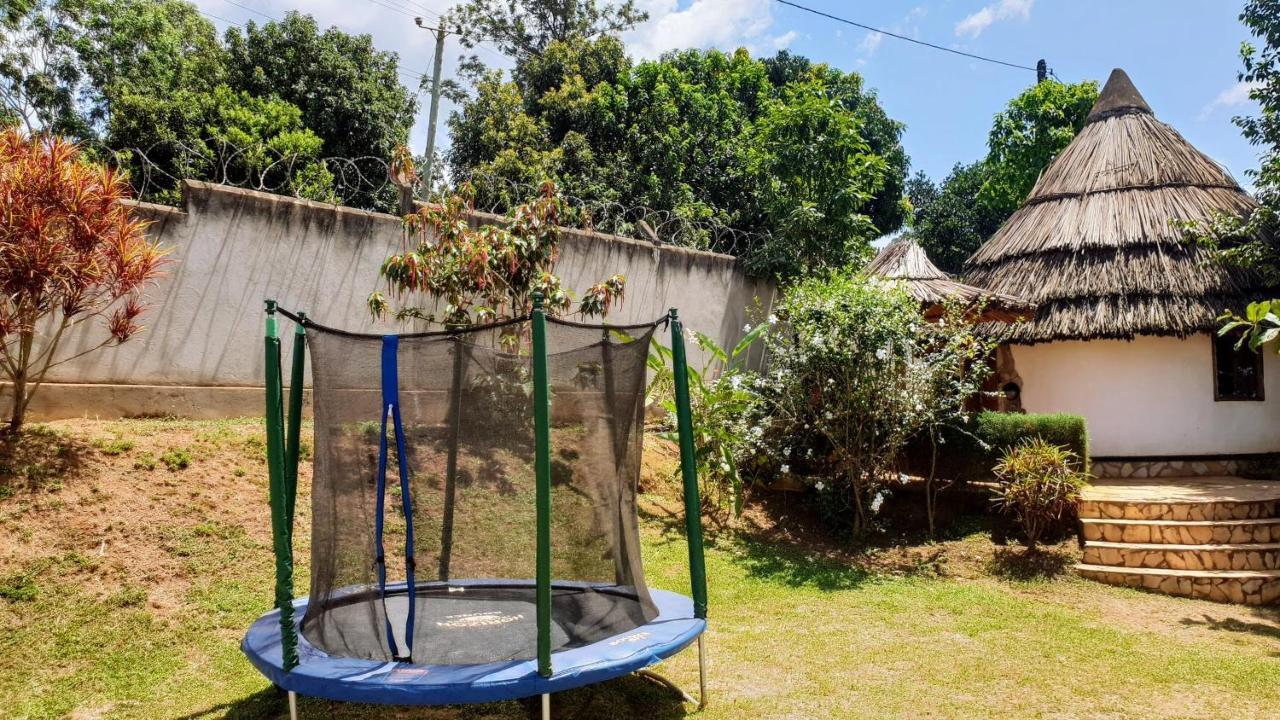 Banda Lodge Masaka Экстерьер фото