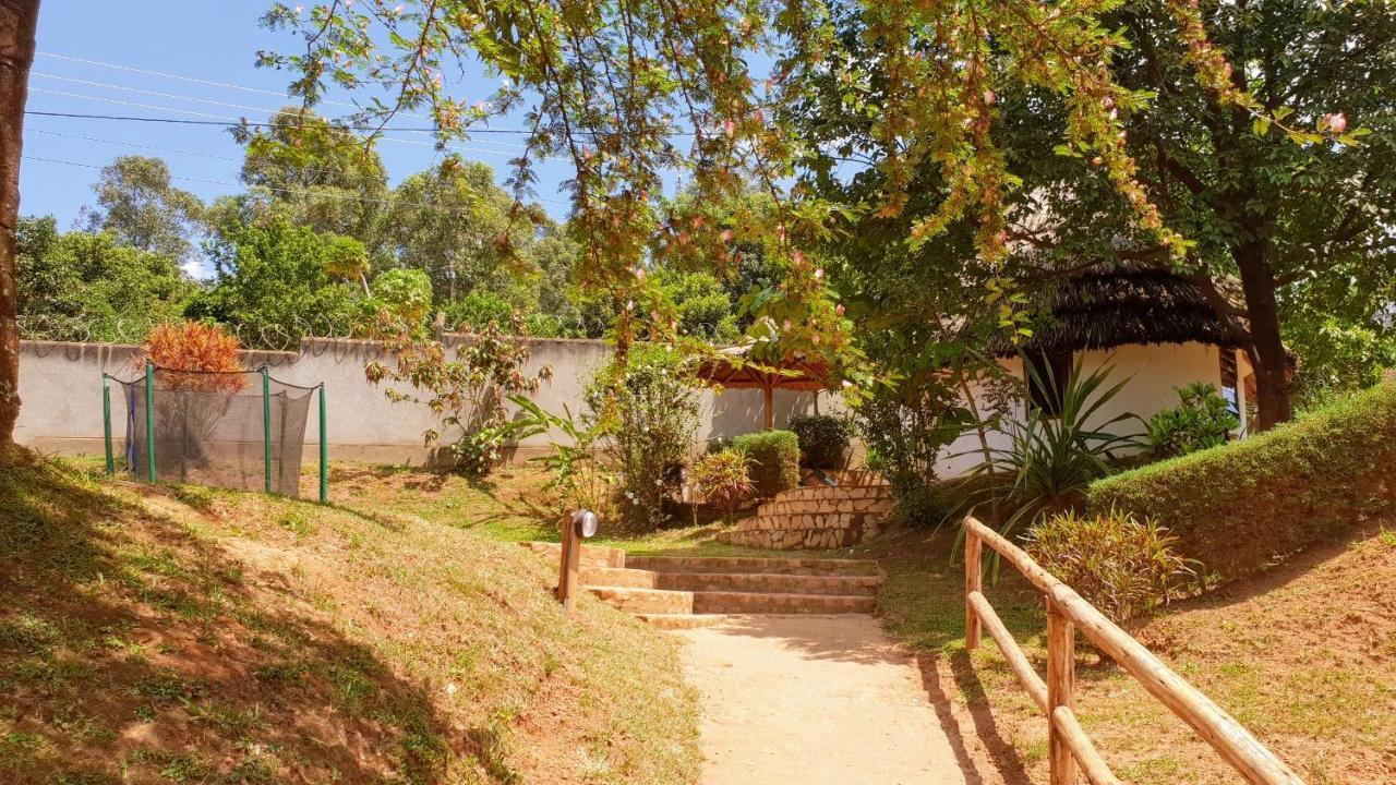 Banda Lodge Masaka Экстерьер фото